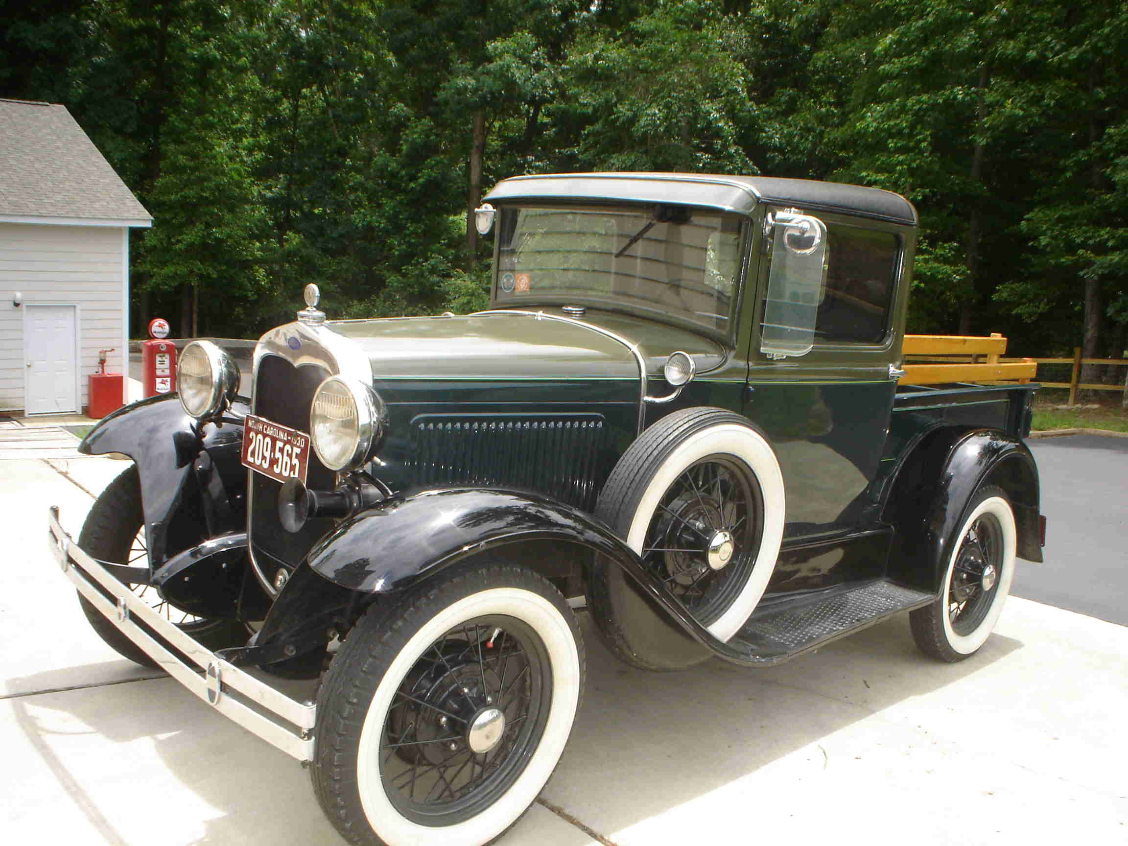 http://www.ahooga.com/upload12/1930ccpickup.JPG